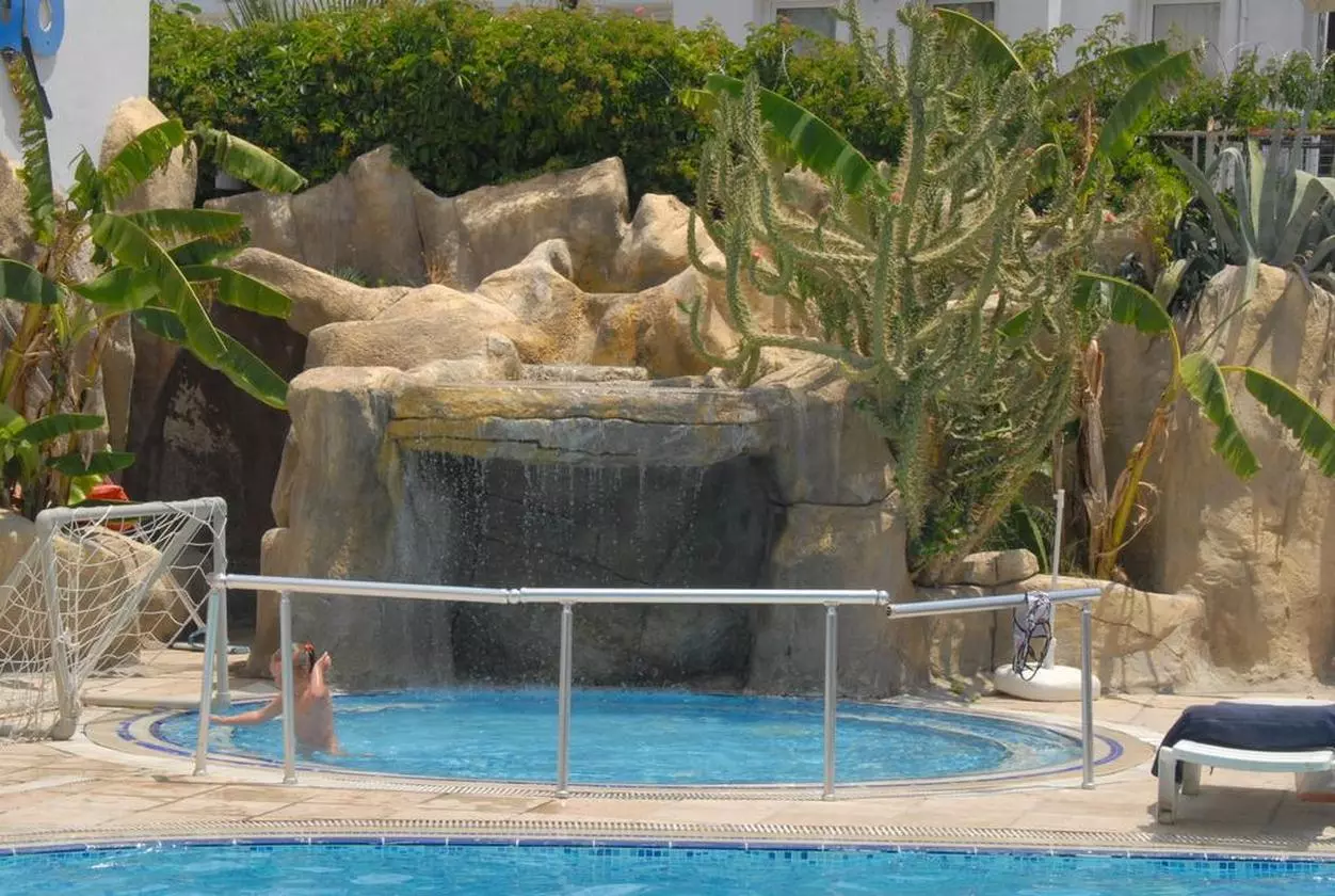 SUNCLUB_SHABAVIZ (3).jpg